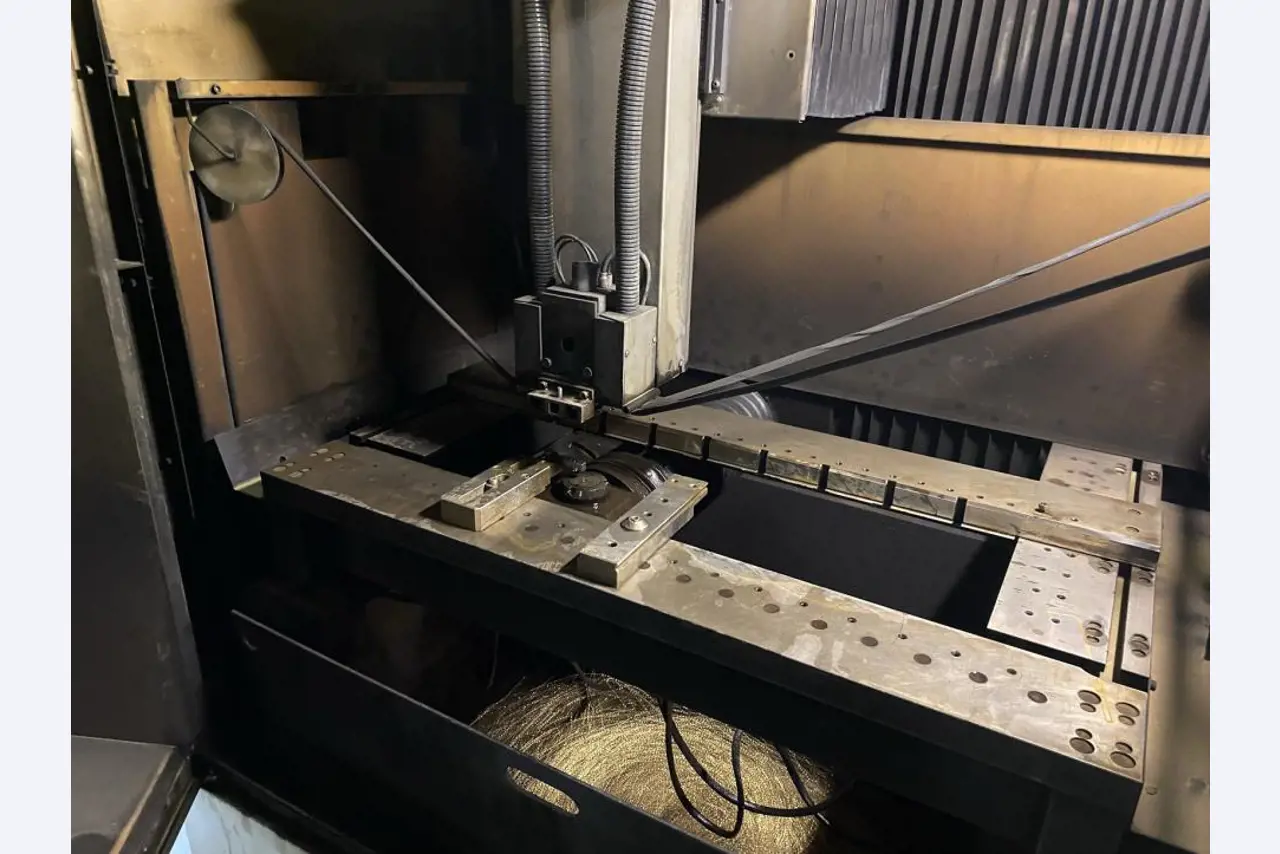 Metallbearbeitungsmaschinen und Arbeitsausrüstung (Sicherheitsschuhe)-2